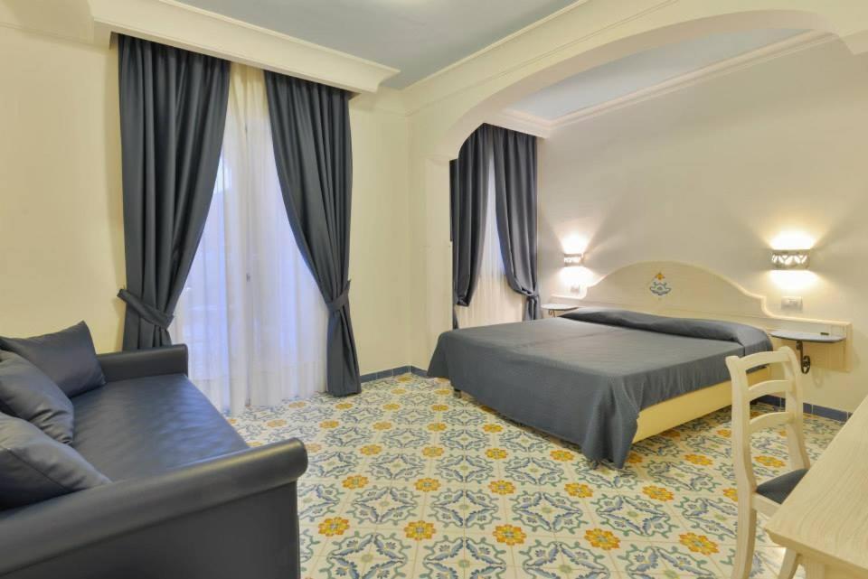 La Pineta Hotel Beach & Spa Acciaroli Quarto foto